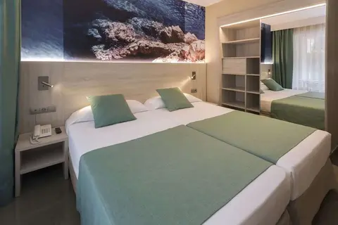 Hotel Oasis Park in Lloret de Mar — foto 12