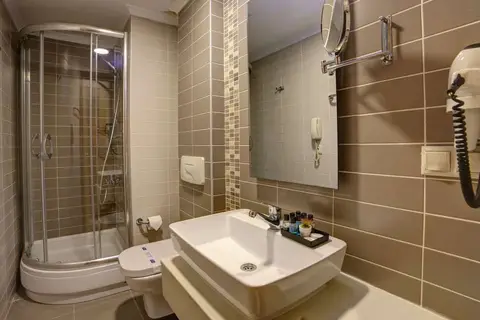 Almina Hotel in Fatih — foto 24