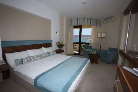 Hotel Babaylon in Çeşme — foto 4