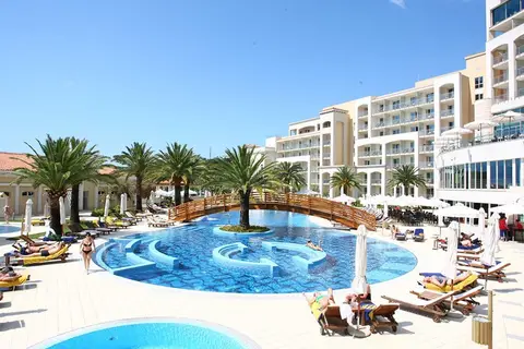 Splendid Conference & Spa Resort in Becici — foto 4