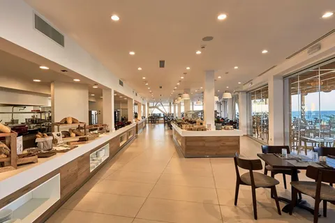Enorme Santana Island in Vrachasi Municipal Unit — foto 5
