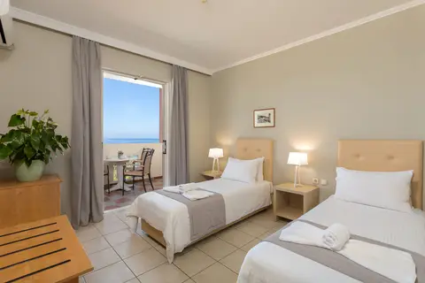 Xenos Kamara Beach Hotel in Argassi, foto 17