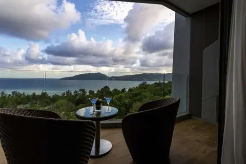 The Crest Resort & Pool Villas in ตำบลป่าตอง — foto 14