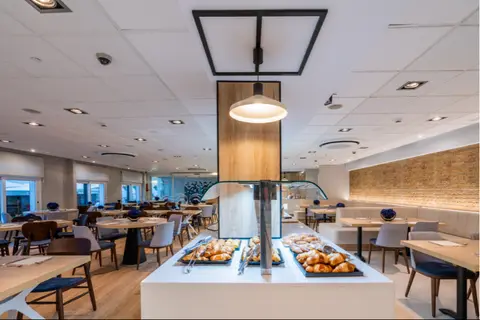 Neptuno Hotel & Spa in Calella — foto 7
