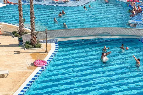 Grand Blue Fafa Resort in Golem, foto 9