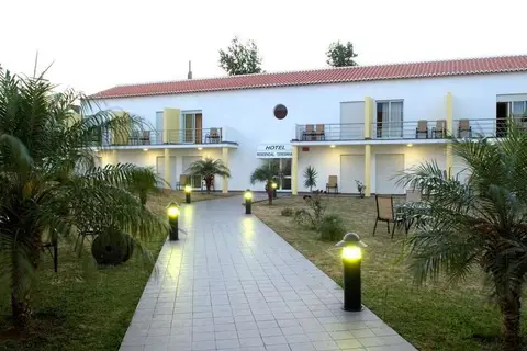 Residential Teresinha in Praia da Vitória (Santa Cruz), foto 4