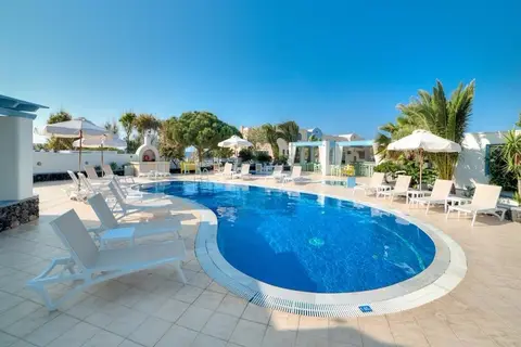 Marillia Village Apartments & Suites in Perivolos, foto 3