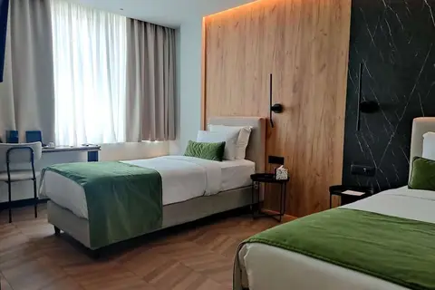 The Port Square Hotel in Piraeus — foto 5