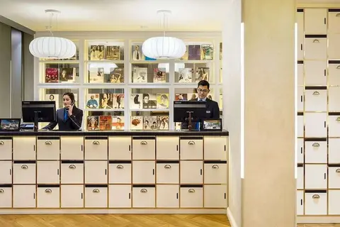 H10 Universitat in Barcelona — foto 11