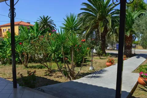 Garden View Apartments in Άναξος Σκουτάρου — foto 11