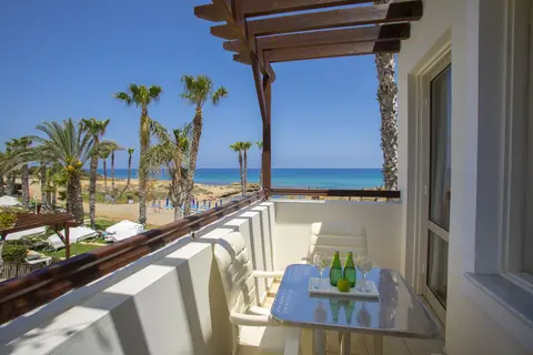Louis Althea Beach in Παραλίμνι — foto 20