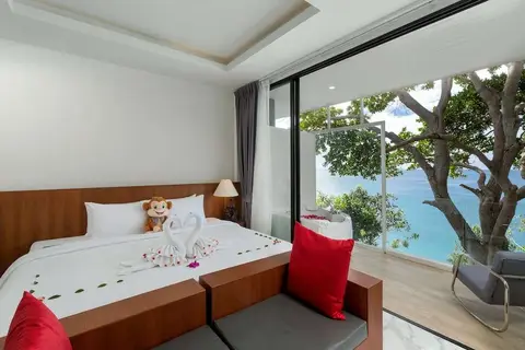 Secret Cliff Resort Phuket in Karon, foto 3
