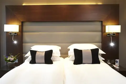 Park Grand London Heathrow in Londen — foto 10