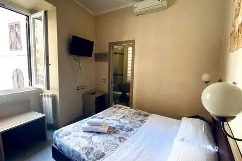 Elide in Rome, foto 3