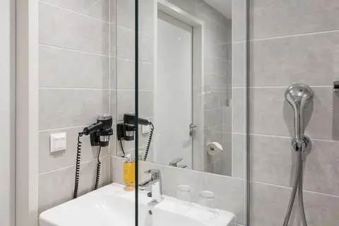B&B HOTEL Budapest City in Boedapest — foto 22