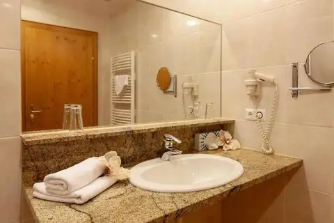 Hotel Sonnschein in Hopfgarten im Brixental — foto 19