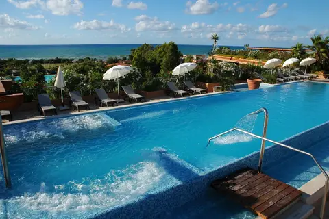 Acacia Resort in Campo Felice Di Roccella — foto 28
