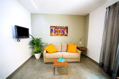 Ona Living Barcelona in l'Hospitalet de Llobregat — foto 4
