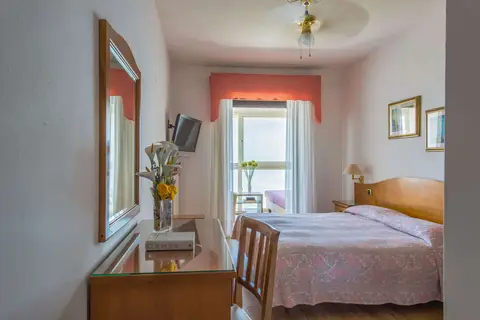 Village Hotel Lucia in Tremosine sul Garda — foto 2