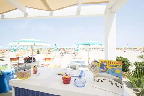 Hotel Orchidea Blu in Misano Adriatico — foto 19