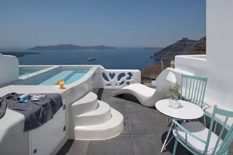 Athina Luxury Suites in Fira — foto 9