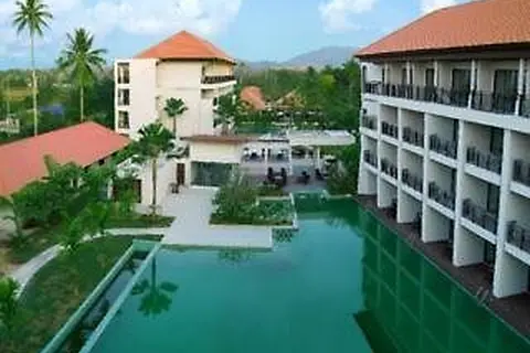 SALA Phuket Mai Khao Beach Resort in ศรีสุนทร — foto 12