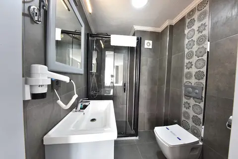 Almina Inn Hotel in Küçükçekmece — foto 13