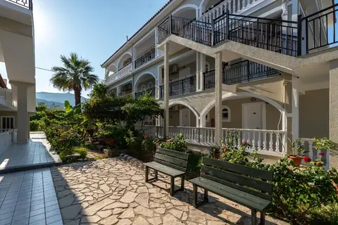 Athina Apartments in Δημοτική Ενότητα Λαγανά — foto 25