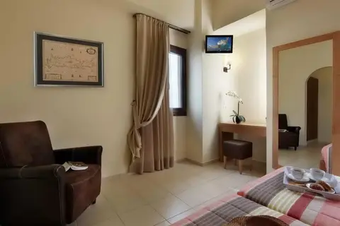Dimitra Hotel & Apartments in Kokkini Chani, foto 18