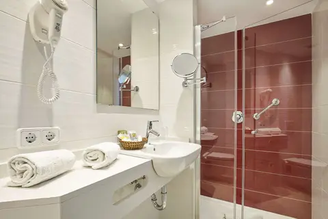 Universal Hotel Perla in S'Illot — foto 28