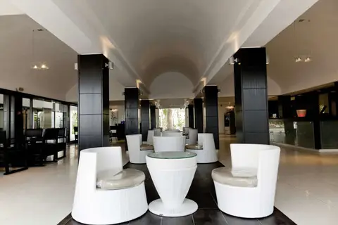 Samira Club in منارة الحمامات — foto 6