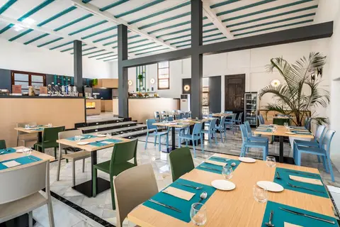 Occidental Pueblo Acantilado in el Campello — foto 24