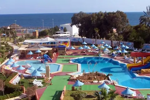 Aylimas Beach & Resort in المنستير — foto 16