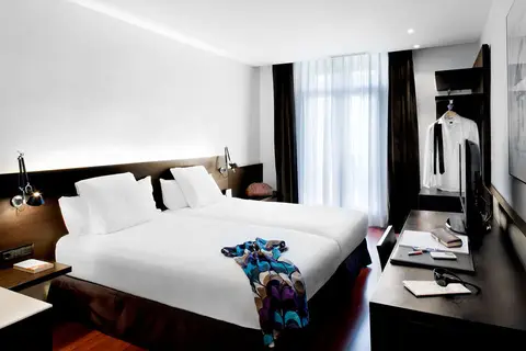 Hotel Regina Barcelona in Barcelona — foto 12