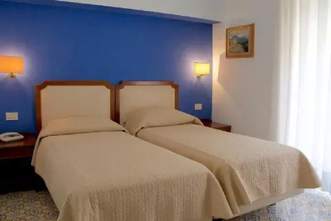 Hotel Tirrenia in Sorrento — foto 20