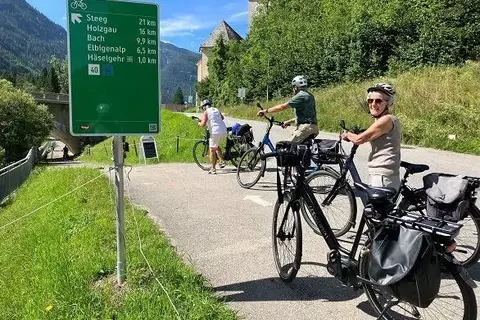 Fietsen door het betoverende hart van Tirol in Oostenrijk — foto 7