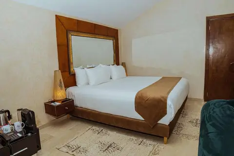 Sumahan Suites & Spa in Tameslouht ⵜⴰⵎⵚⵍⵓⵃⵜ تمصلوحت — foto 2