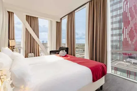 Plaza Premium Almere foto 8