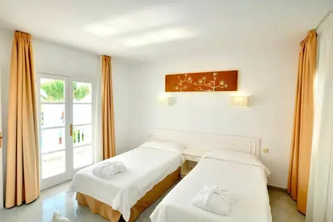 Lagos de Fanabe Beach Resort in Adeje — foto 30