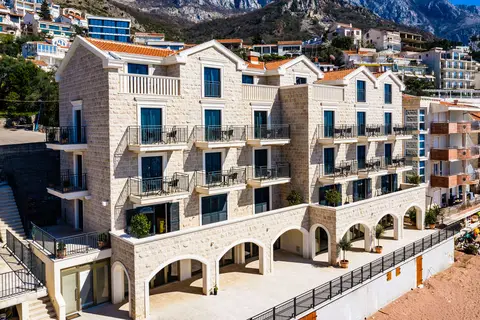 Hotel California by Aycon in Sveti Stefan — foto 10