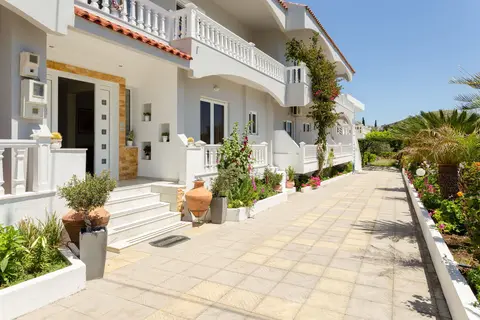 Hotel Varelis in Αρχάγγελος — foto 11
