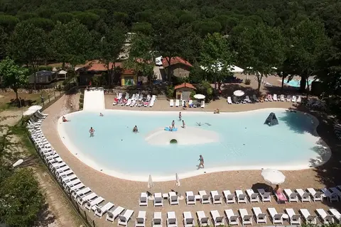 Camping hu I Pini Village in Fiano Romano — foto 7