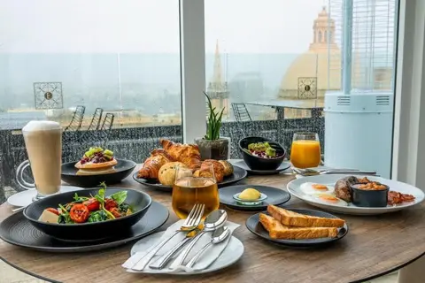 The Embassy Valletta Hotel in Valletta — foto 30