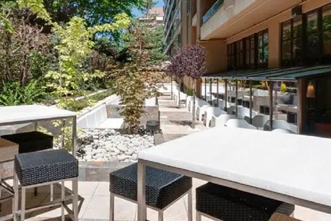 Senator Barajas Lifestyle Collection in Madrid — foto 8