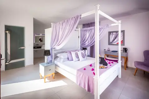 Mar 'n' Mar Crown Hotel and Suites in Δημοτική Ενότητα Θήρας — foto 22