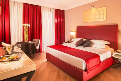 Ludovisi Palace Hotel in Rome
