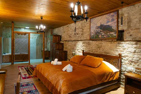 Hotel Old Bazaar in Gjirokastra — foto 22