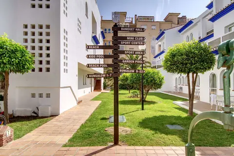 Hotel Occidental Torremolinos Playa in Torremolinos — foto 12