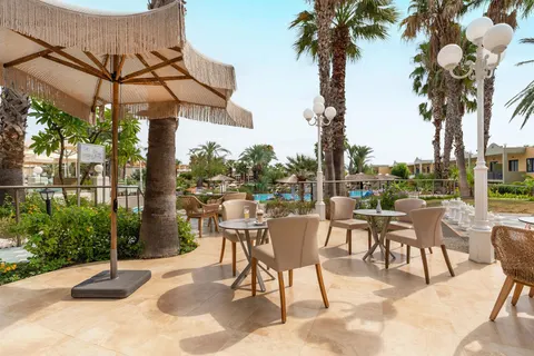 Atrium Palace Resort in Kalathos — foto 5