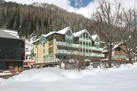 Schloss Hotel Dolomiti in Canazei — foto 25